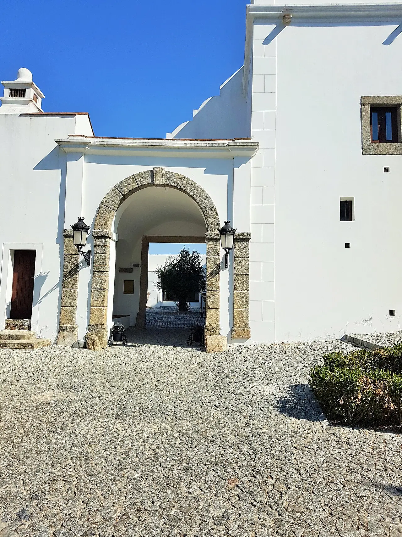 Convento do Espinheiro, Historic Hotel & Spa