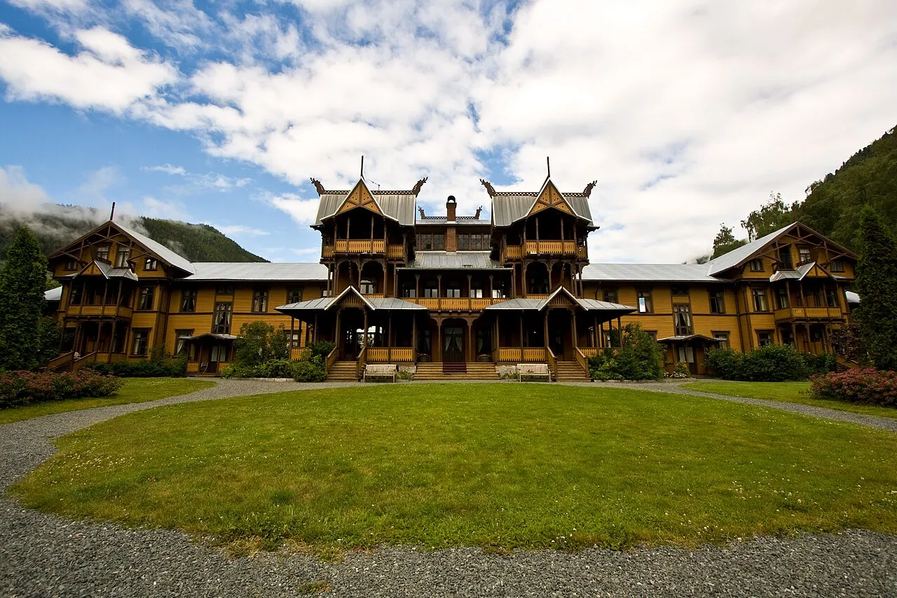 Dalen Hotel