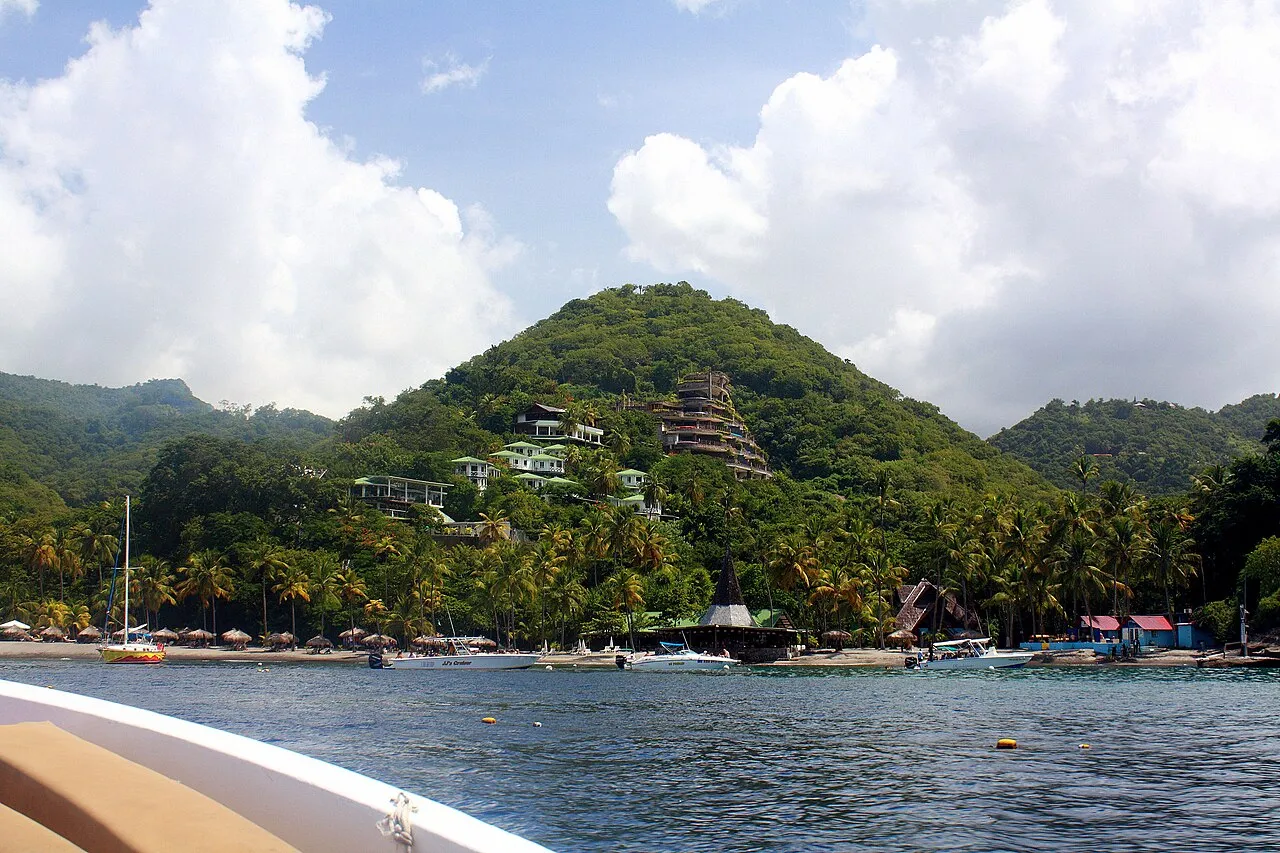 Jade Mountain Resort