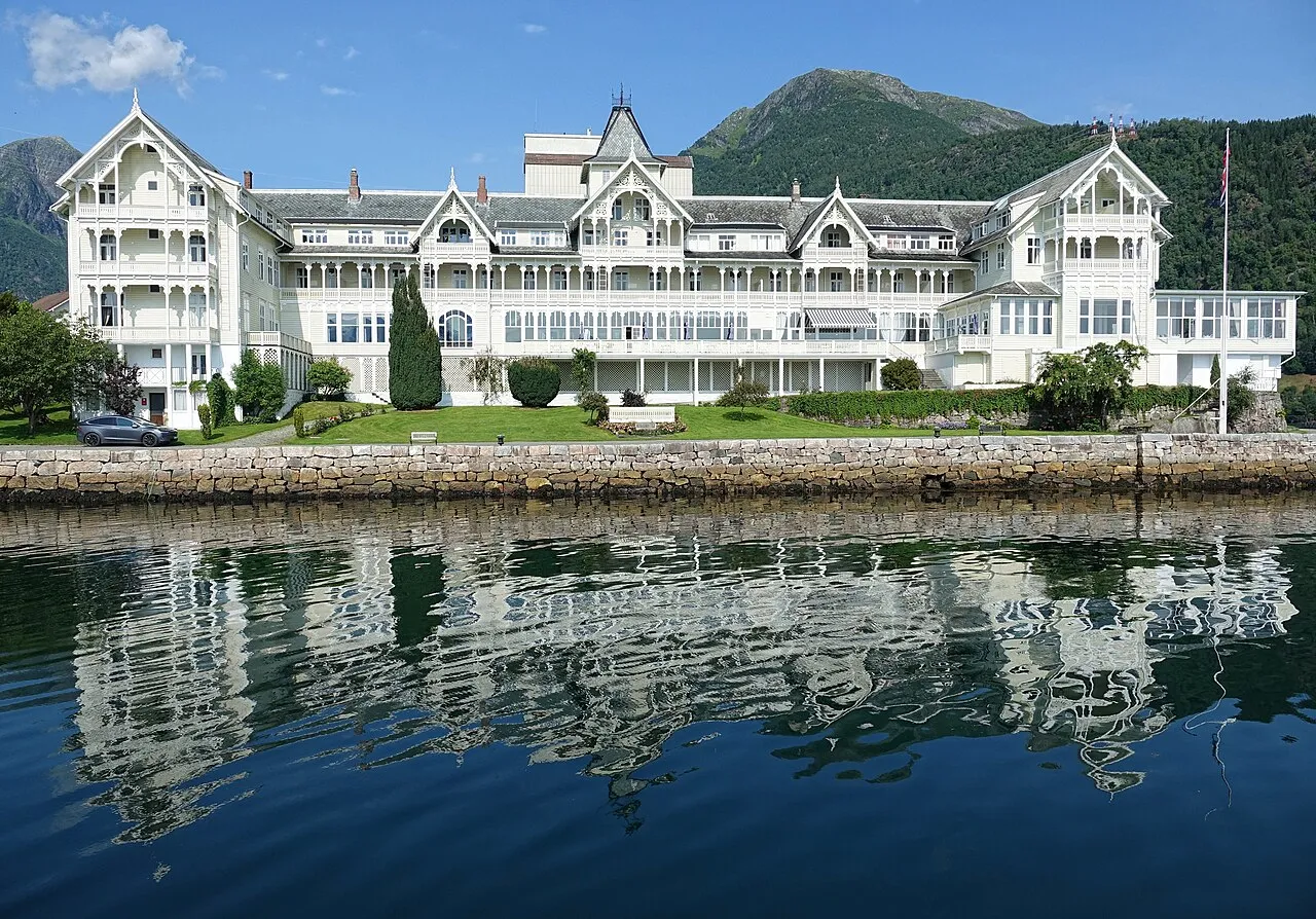 Kviknes Hotel