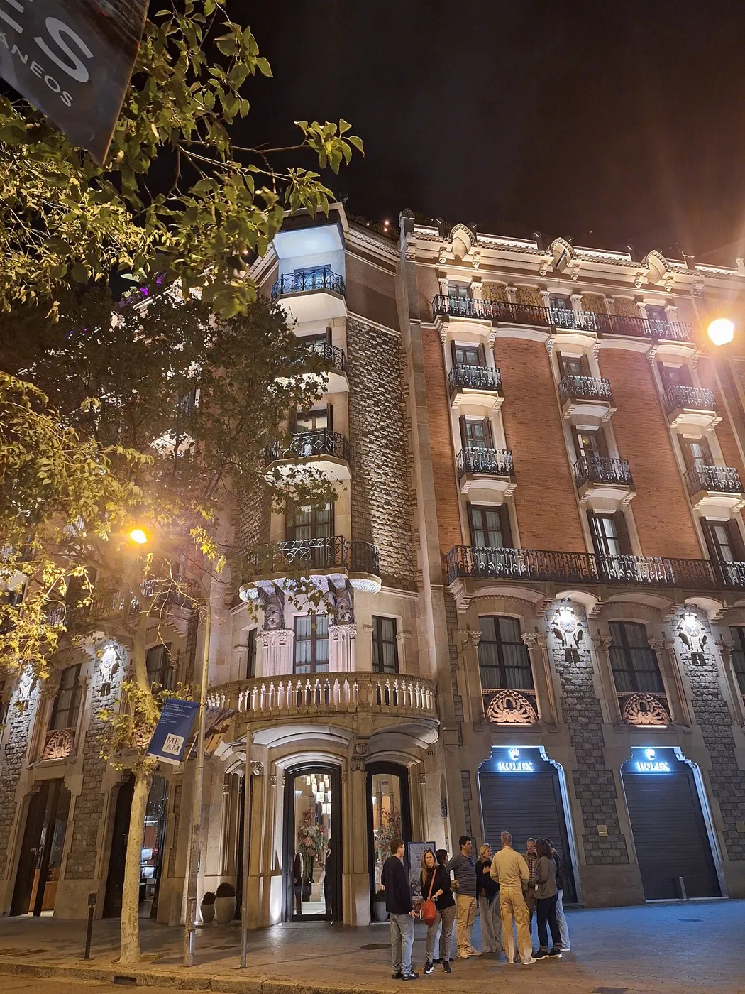 Monument Hotel