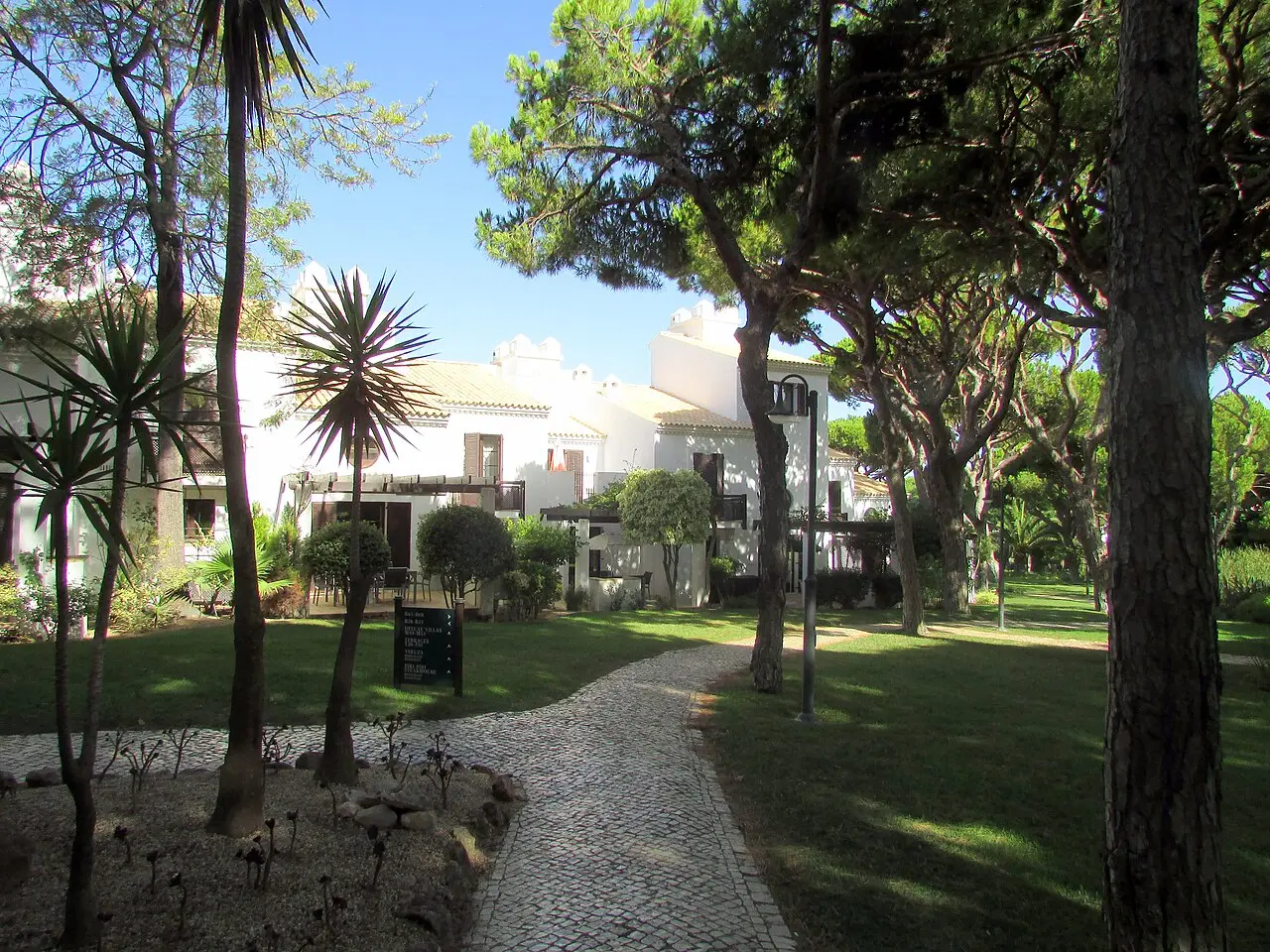 Pine Cliffs Hotel, a Luxury Collection Resort, Algarve