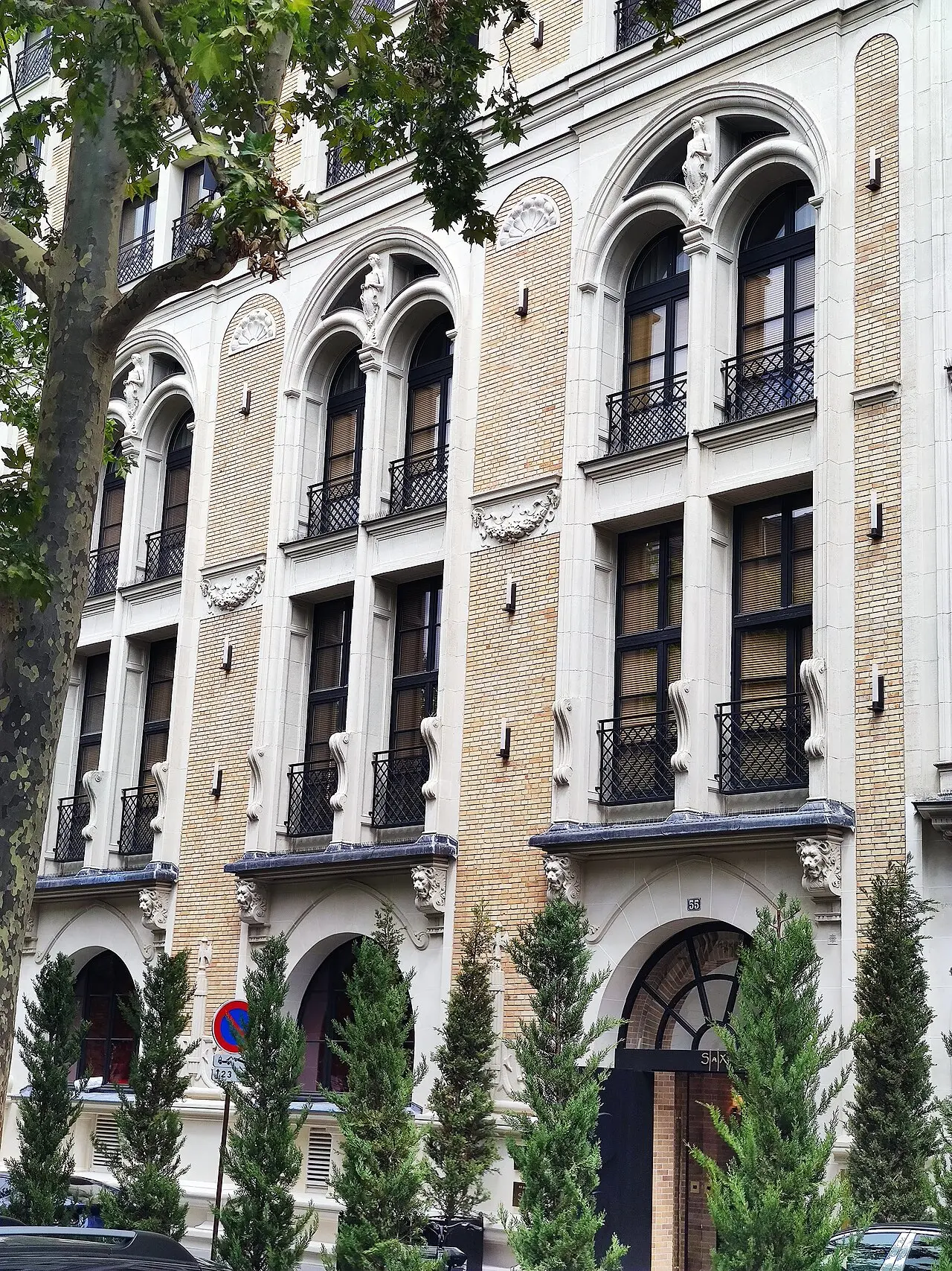 Sax Paris, LXR Hotels & Resorts