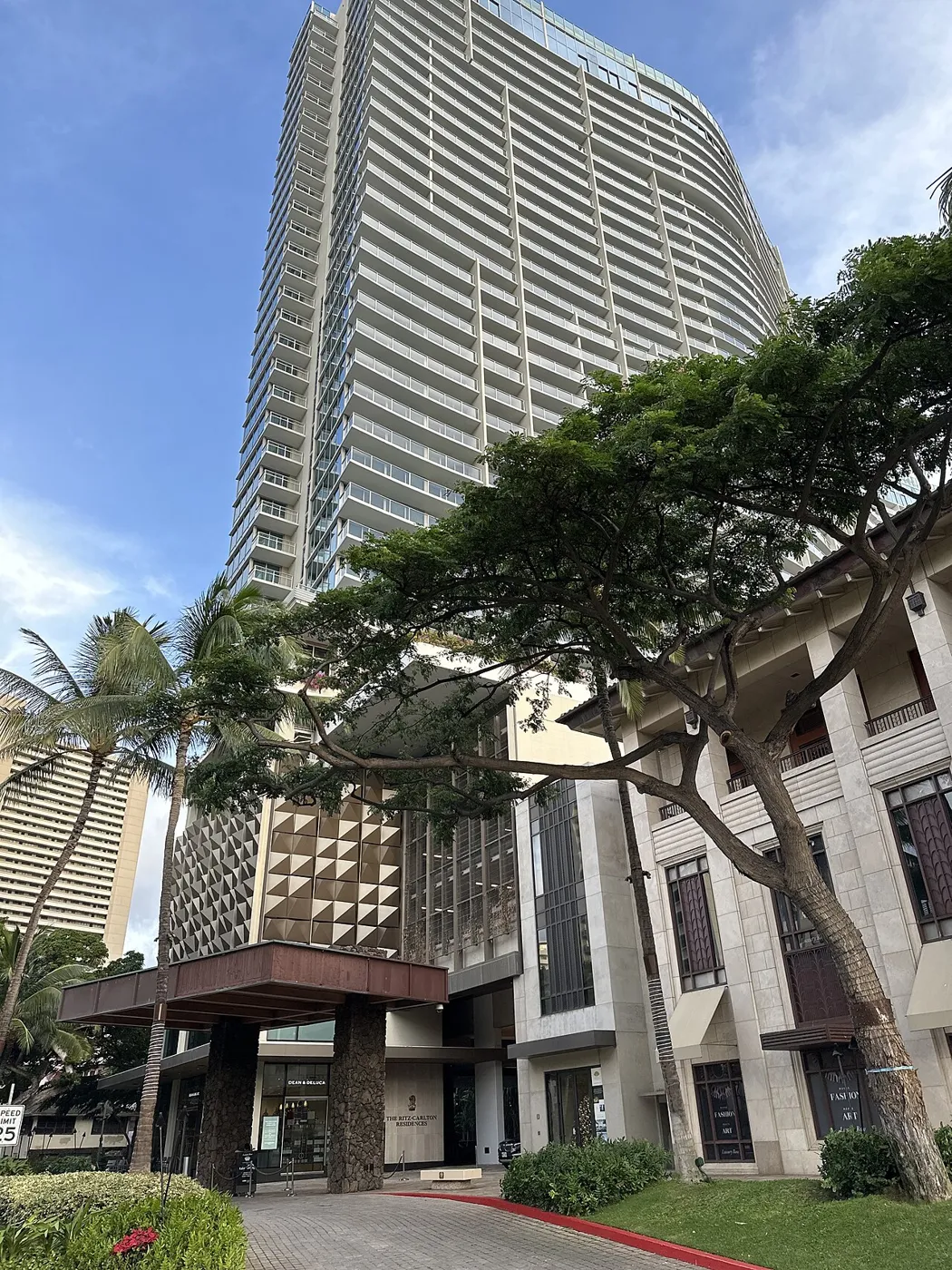 The Ritz-Carlton Residences, Waikiki Beach