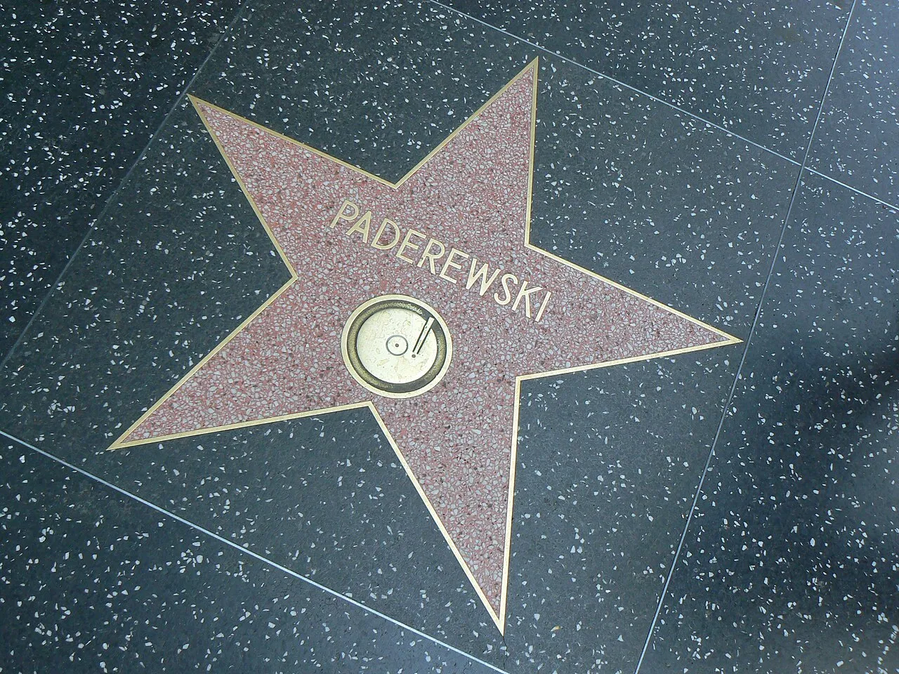 W Hollywood
