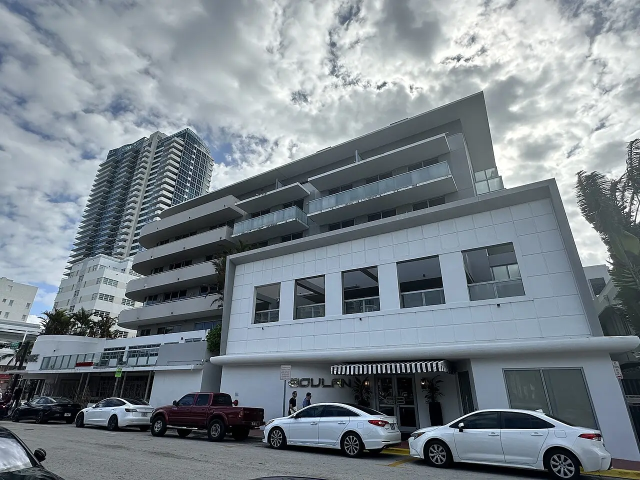 W South Beach