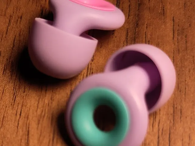 High-fidelity musician earplugs