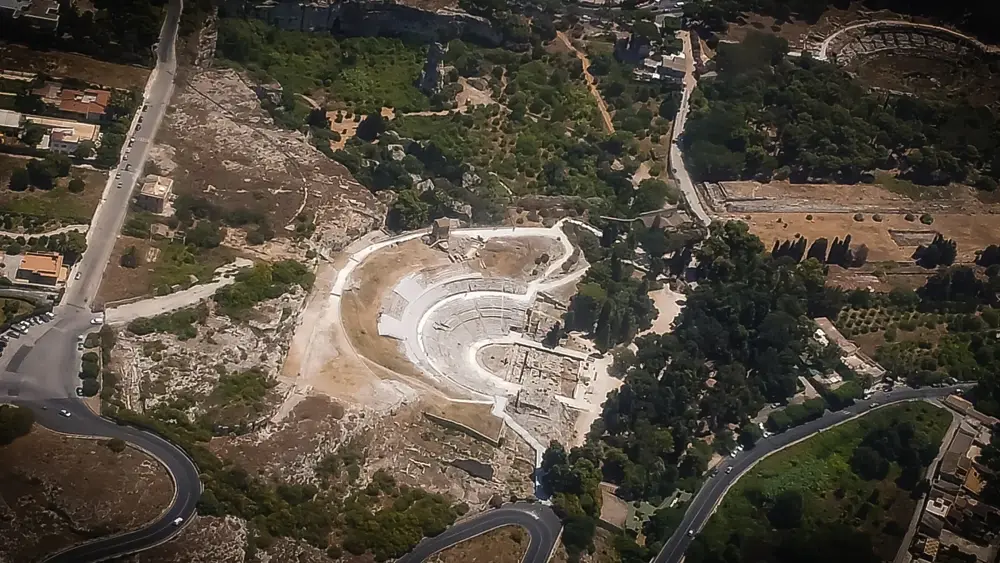 Syracuse and the Rocky Necropolis of Pantalica